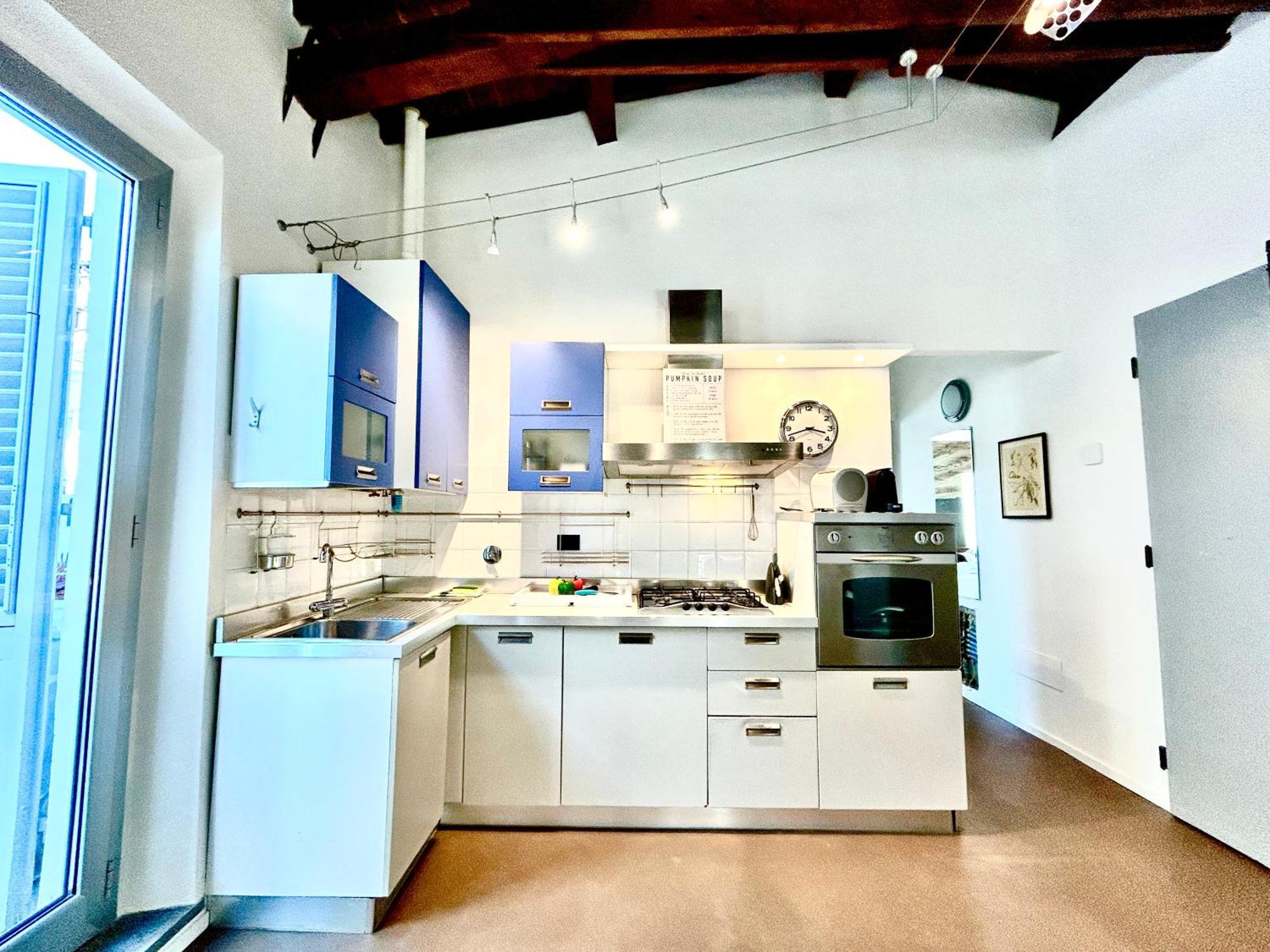 Bright House With Terrace In Santa Croce Appartamento